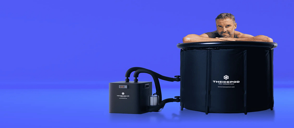 Reusable and single-use coffee pods with coffee cup